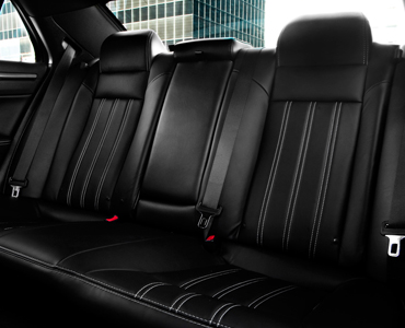 CHRYSLER 300 interior